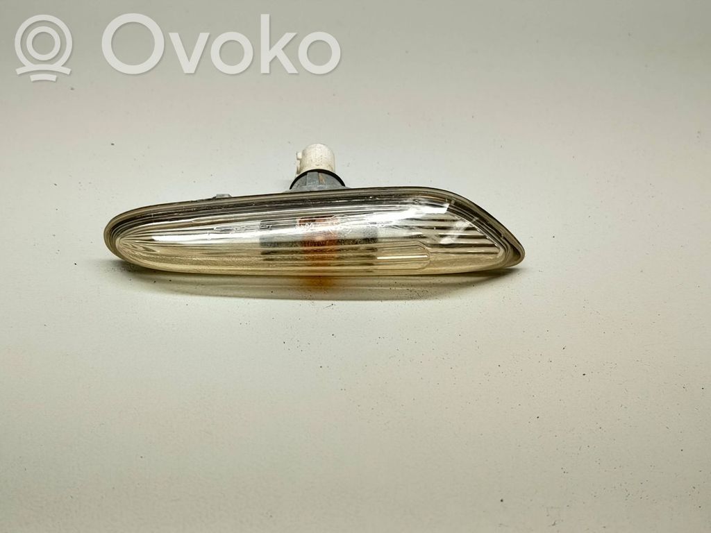 BMW 5 E60 E61 Front fender indicator light 