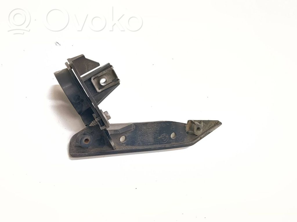 BMW 3 E90 E91 Headlight/headlamp mounting bracket 