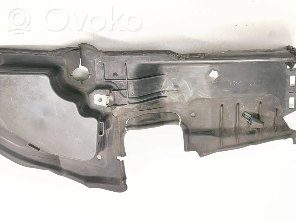 BMW 5 E60 E61 Radiatoriaus oro nukreipėjas (-ai) 