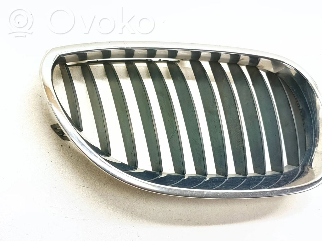 BMW 5 E60 E61 Front bumper upper radiator grill 