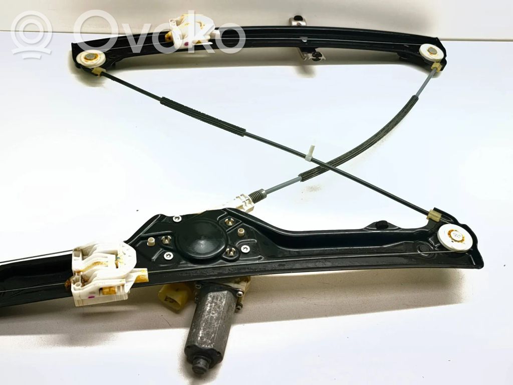 BMW X5 E70 Front door window regulator with motor 
