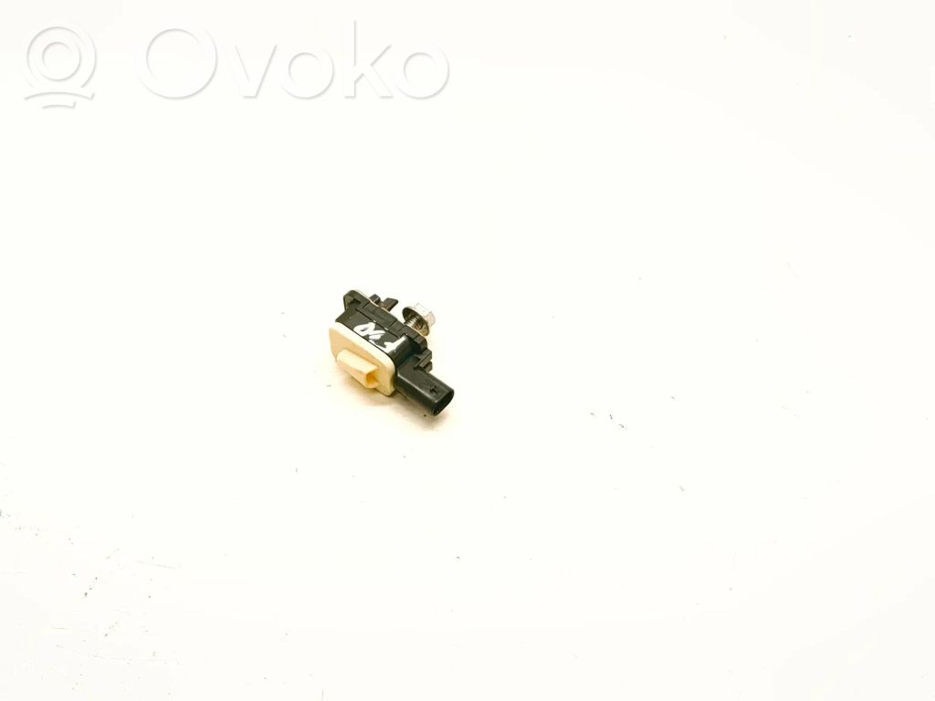 BMW 3 F30 F35 F31 Airbag deployment crash/impact sensor 