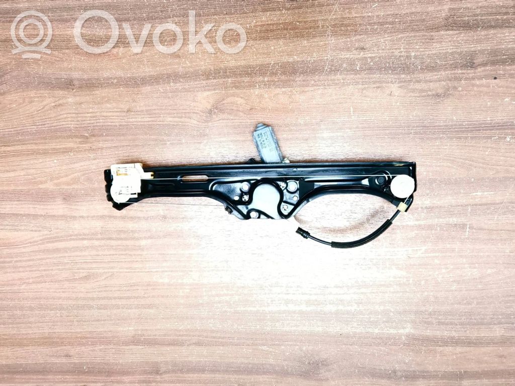 Elektryczny podnośnik szyby drzwi tylnych   7267691,927613102,0906123A16,7166381