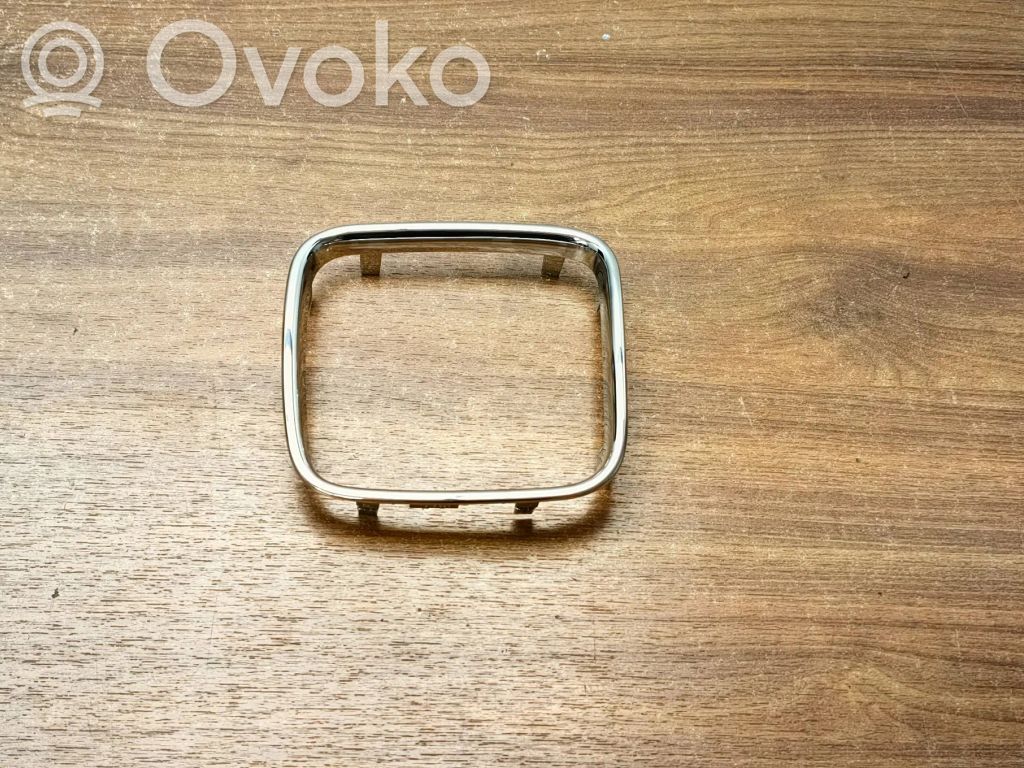 BMW 5 E34 Front bumper upper radiator grill 