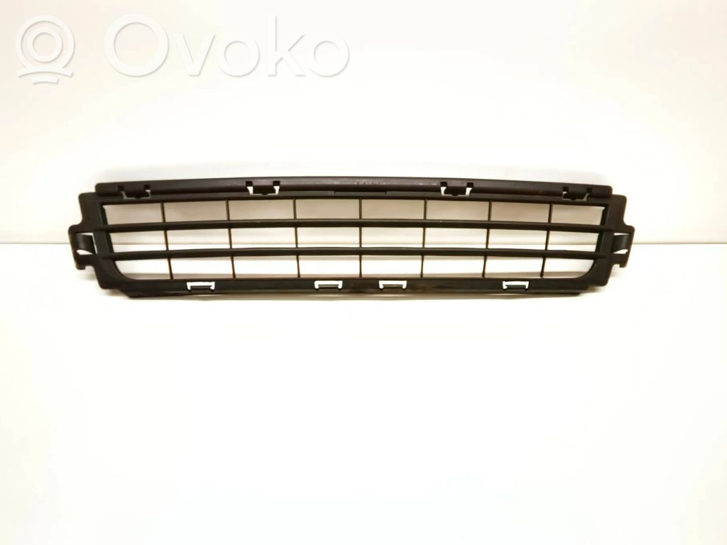 Volvo V50 Etupuskurin alempi jäähdytinsäleikkö 