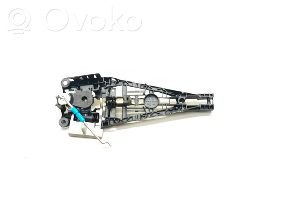 Opel Meriva B Front door exterior handle/bracket 