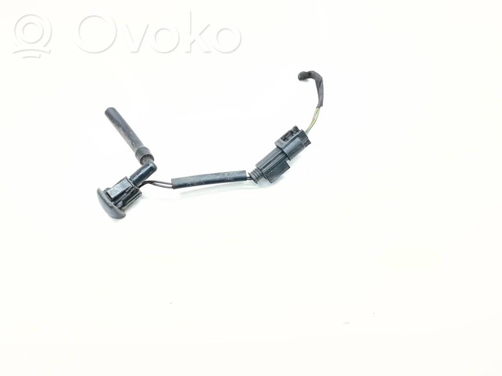 BMW 5 E60 E61 Windshield washer spray nozzle 