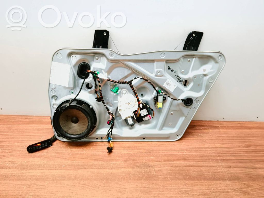 Volkswagen Tiguan Elektryczny podnośnik szyby drzwi przednich 