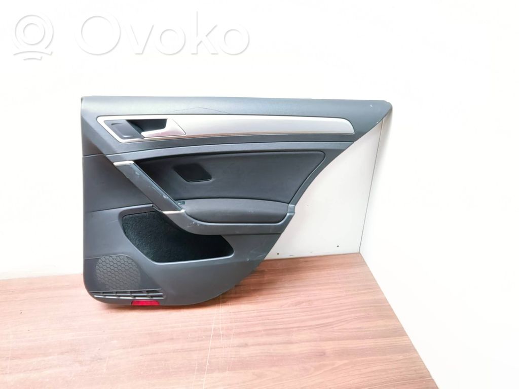 Volkswagen Golf VII Boczki / Poszycie drzwi tylnych 