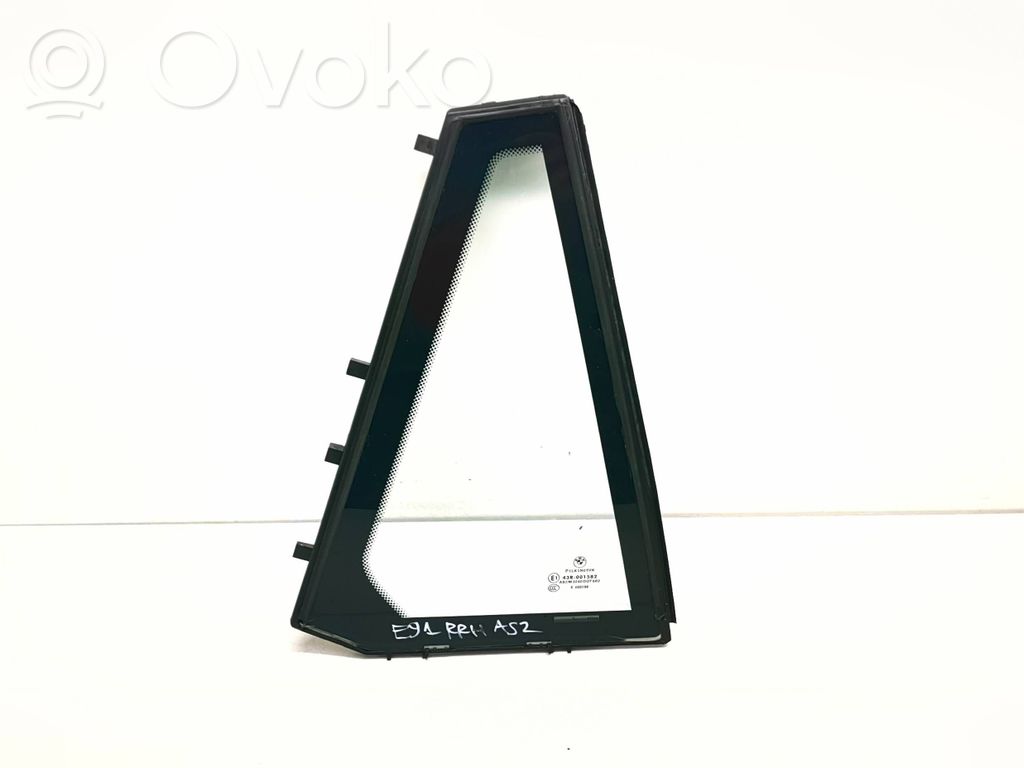 Ventanilla de ventilación de la puerta trasera