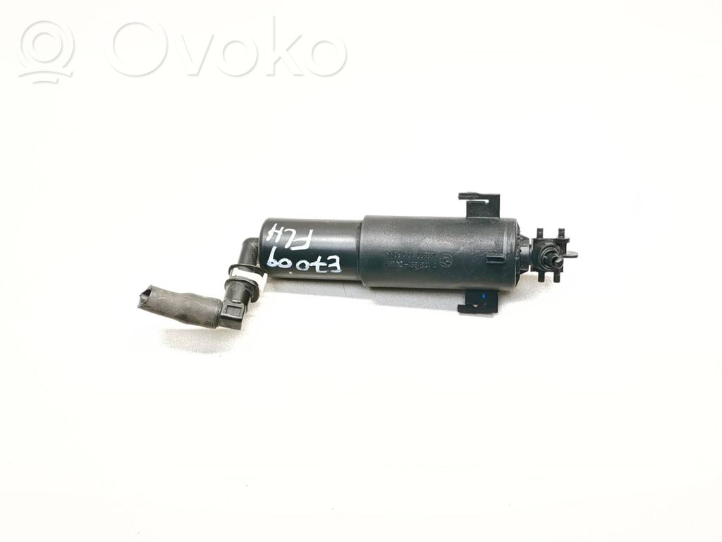 BMW X5 E70 Headlight washer spray nozzle 