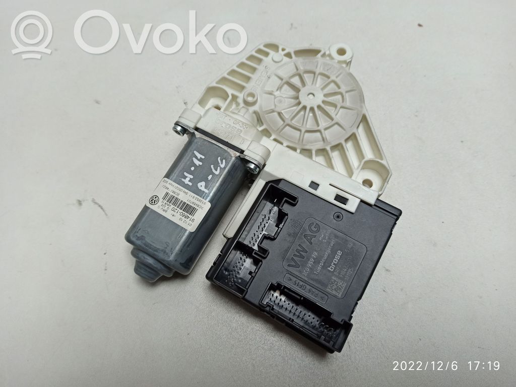 Volkswagen PASSAT CC Silnik regulatora szyby drzwi przednich 