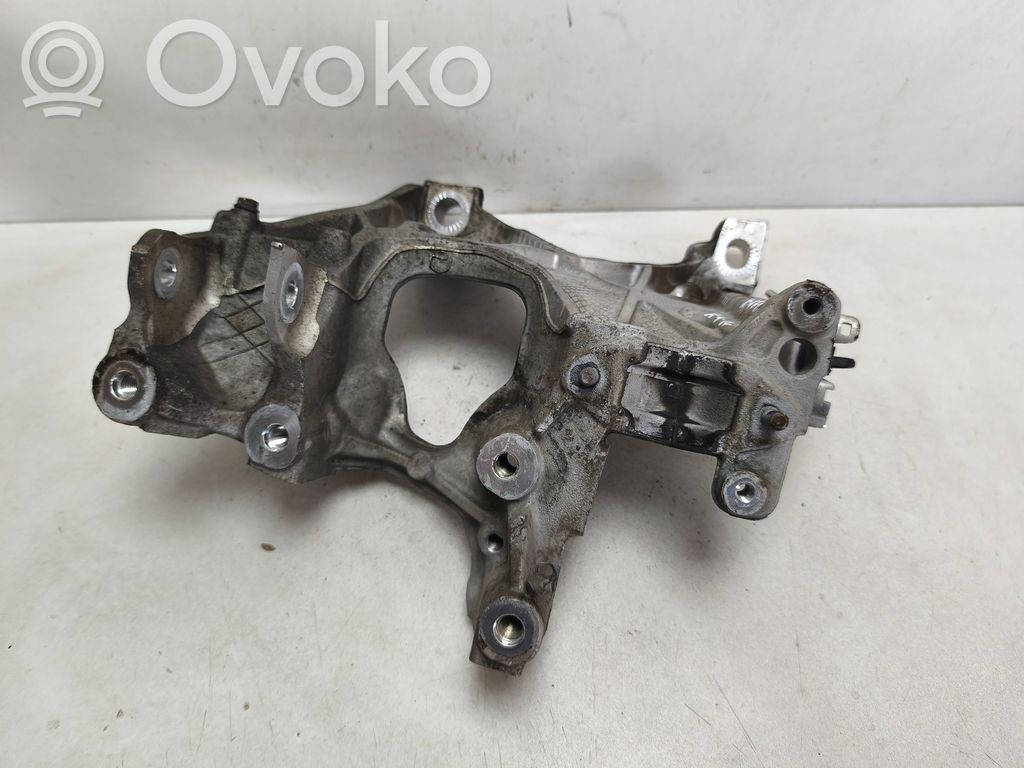Audi A4 S4 B9 Engine mounting bracket 