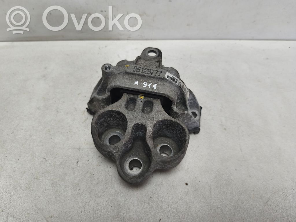 Opel Mokka Gearbox mount 