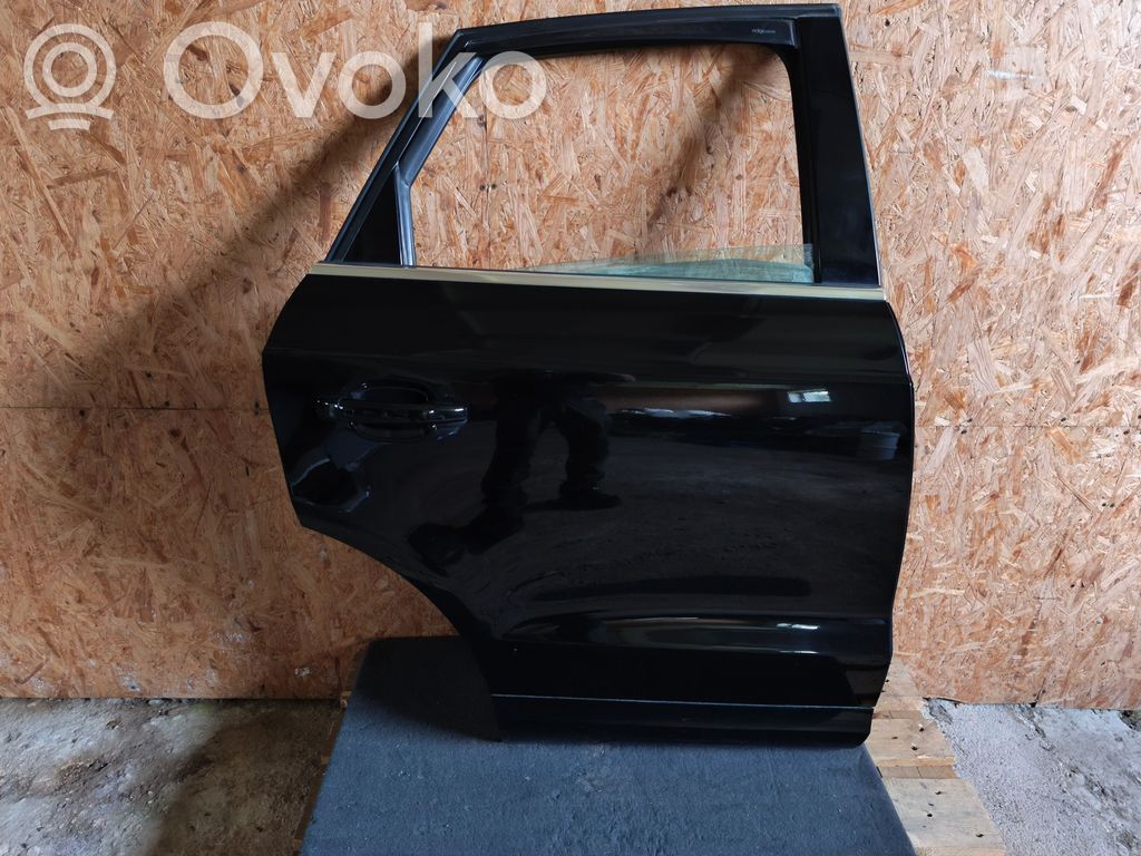 Puerta trasera   LY9B