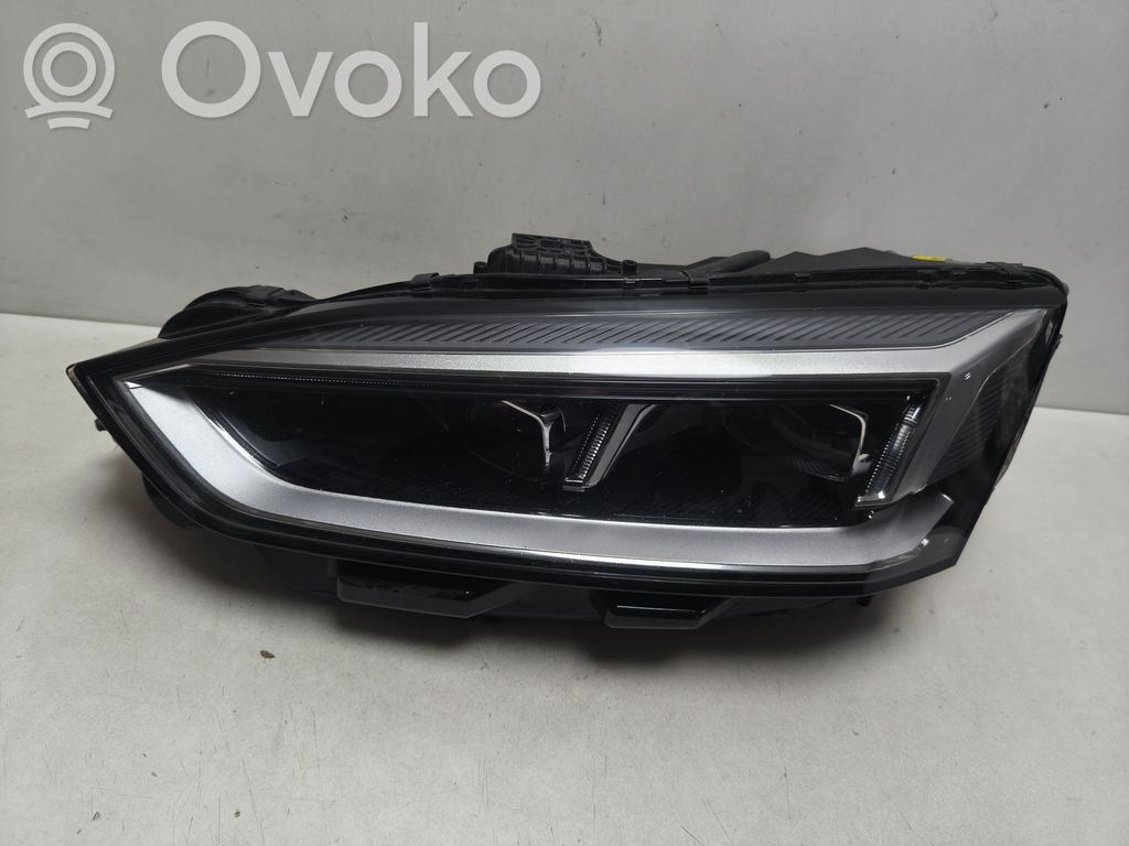 Audi A5 Phare frontale 