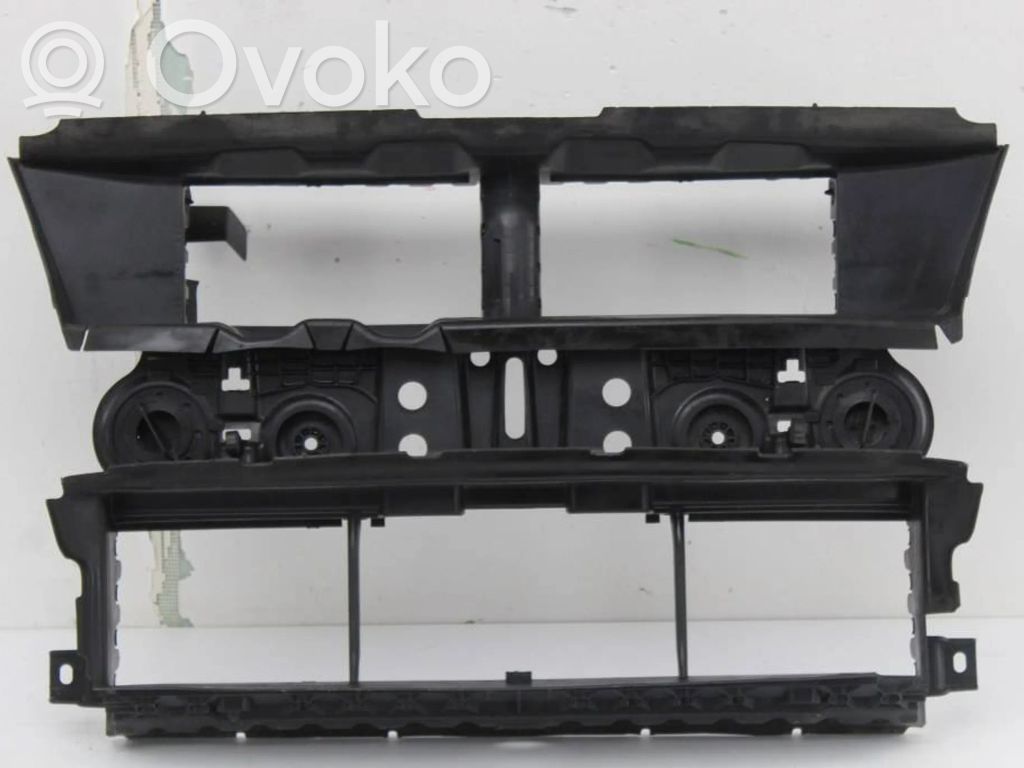 Ford Kuga II Radiatorių panelė 
