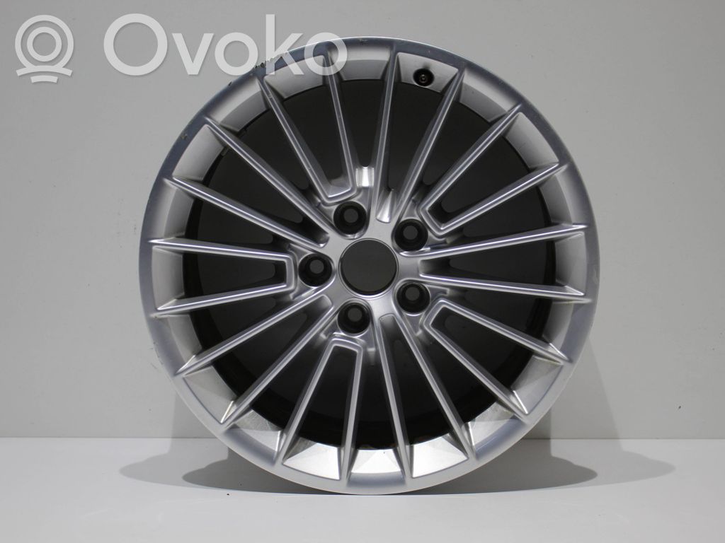 Audi A3 8Y R17-alumiinivanne 