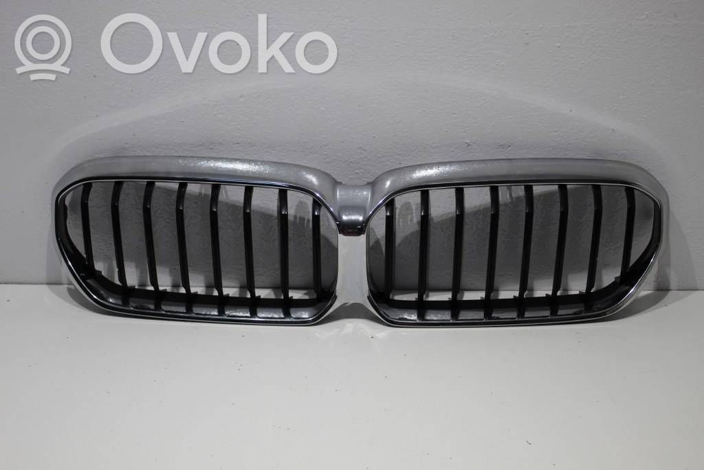 BMW 5 G30 G31 G38 Etusäleikkö 