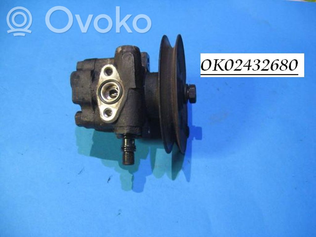 Ohjaustehostimen pumppu   OK02432680