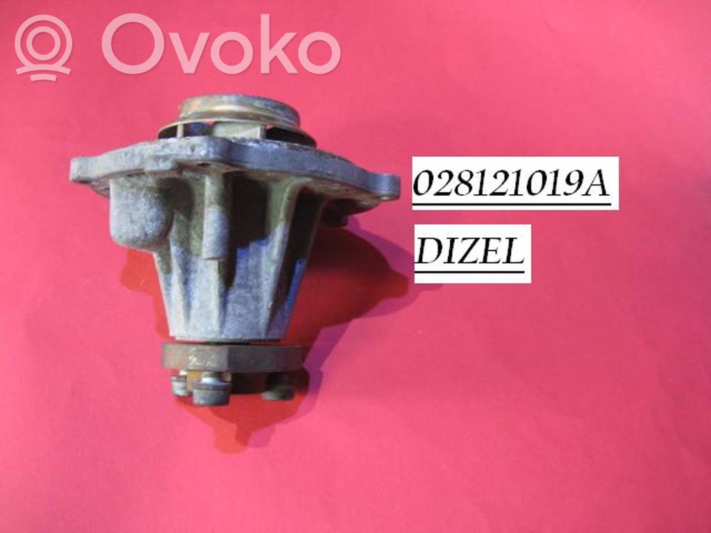 Volkswagen PASSAT B5 Pompe de circulation d'eau 