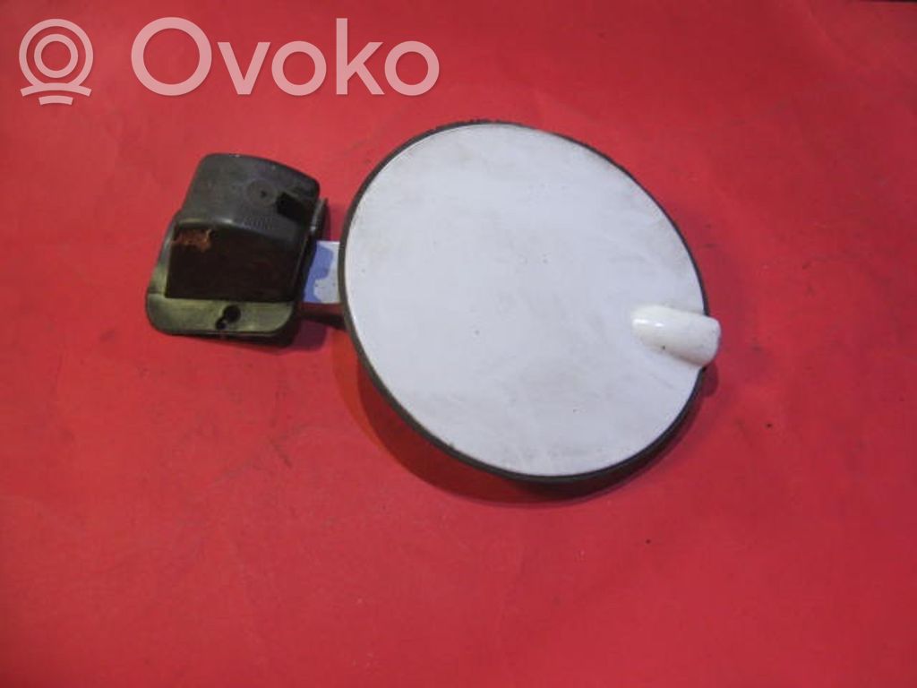Opel Omega B1 Klapka wlewu paliwa 