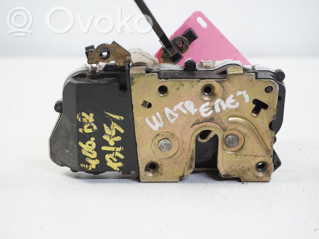 Peugeot 406 Zamek drzwi przednich 