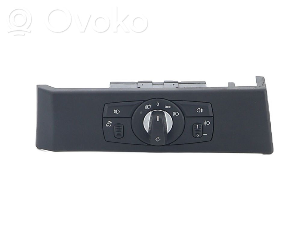 Light switch   61319134725