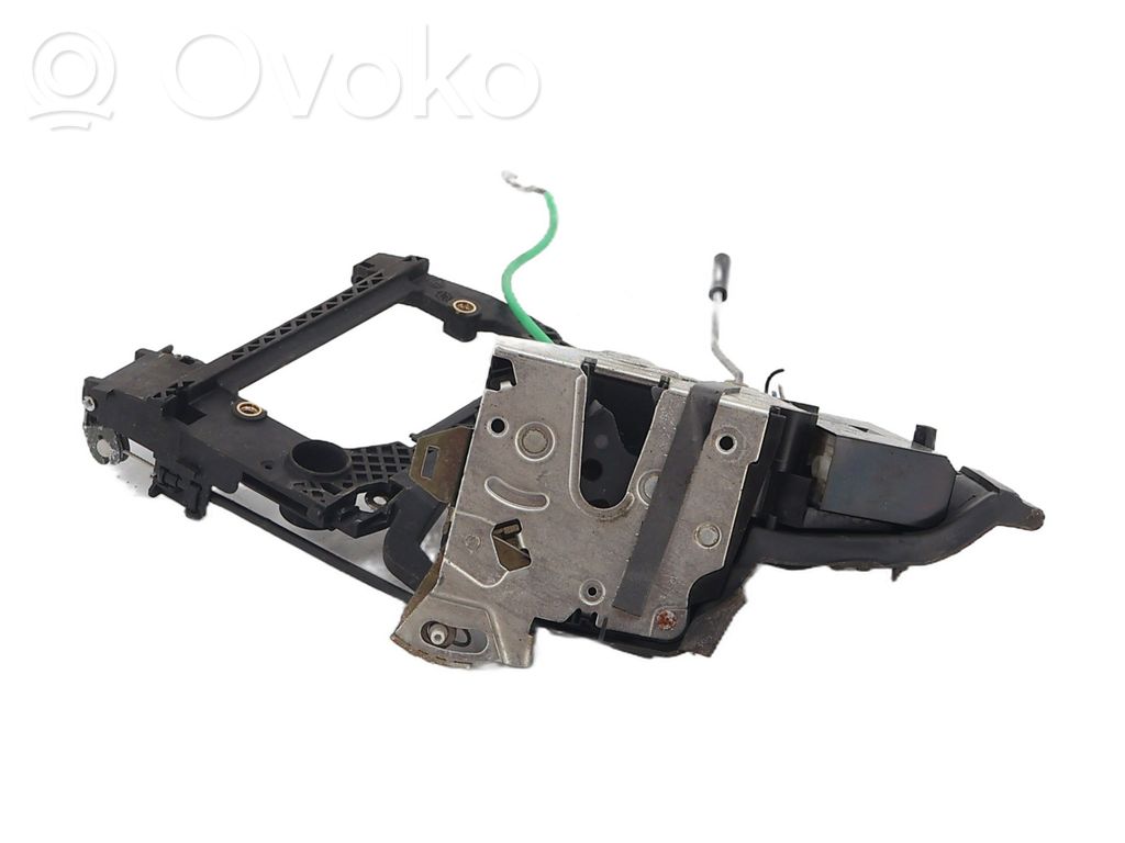 Etuoven lukko   51218235102