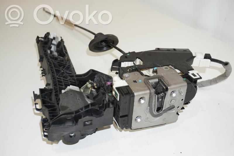 Mercedes-Benz E C207 W207 Etuoven lukko 