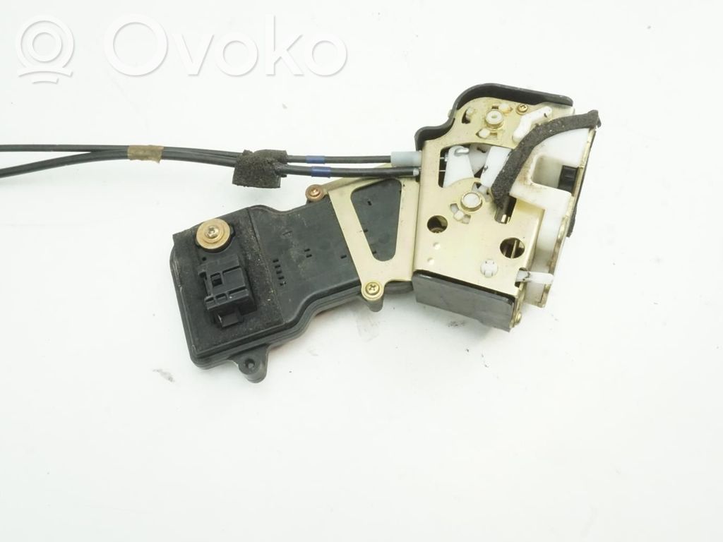 Mazda 2 Zamek drzwi tylnych 