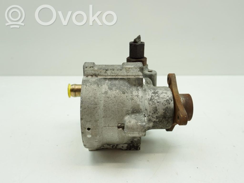 Opel Vivaro Ohjaustehostimen pumppu 