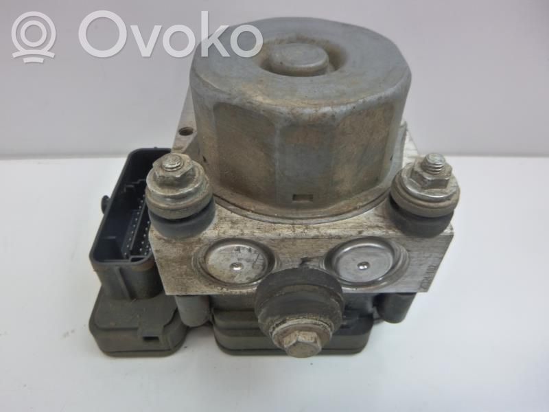 ABS-pumppu   1635506680