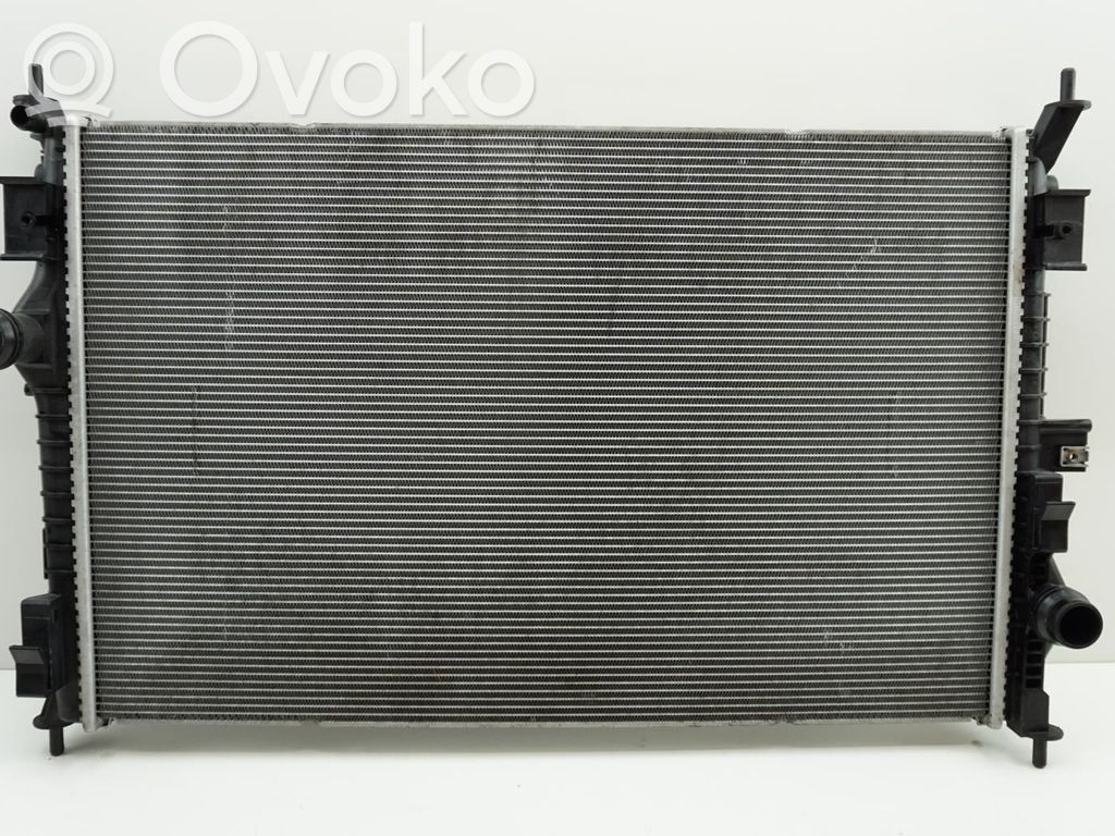 Peugeot 308 Coolant radiator 