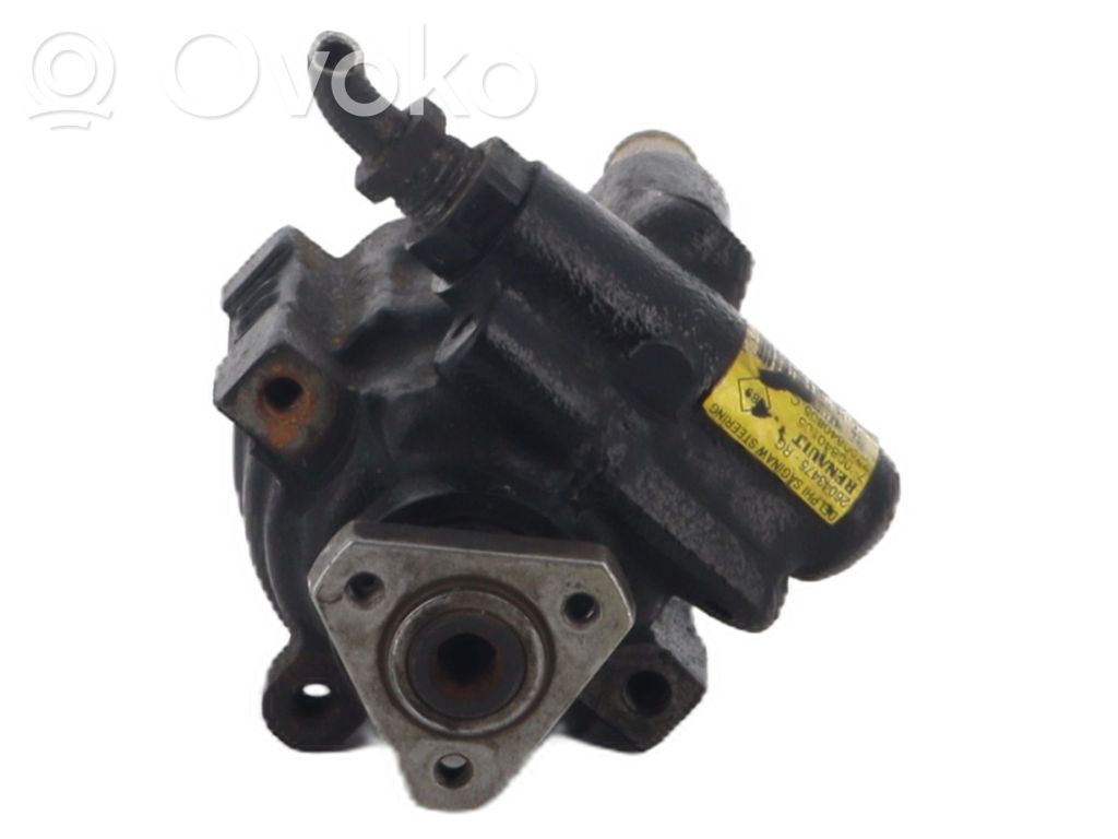 Renault Clio II Power steering pump 