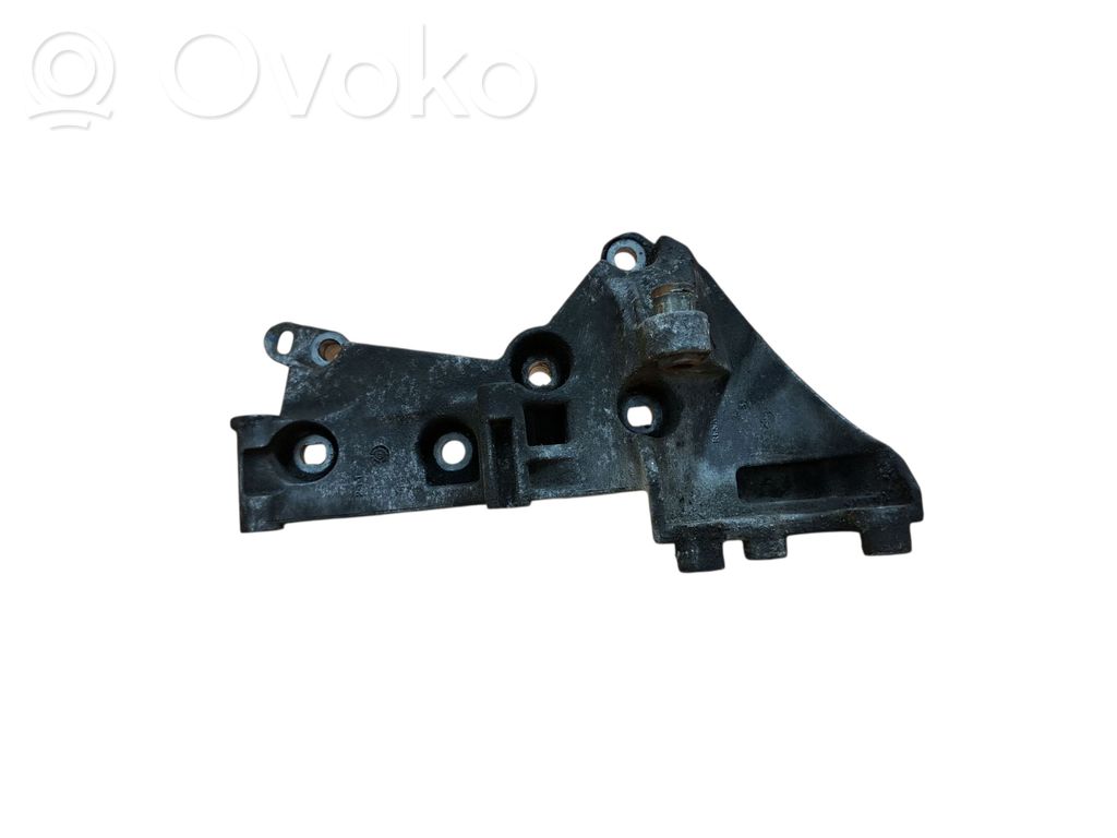 Renault Kangoo I Generator/alternator bracket 