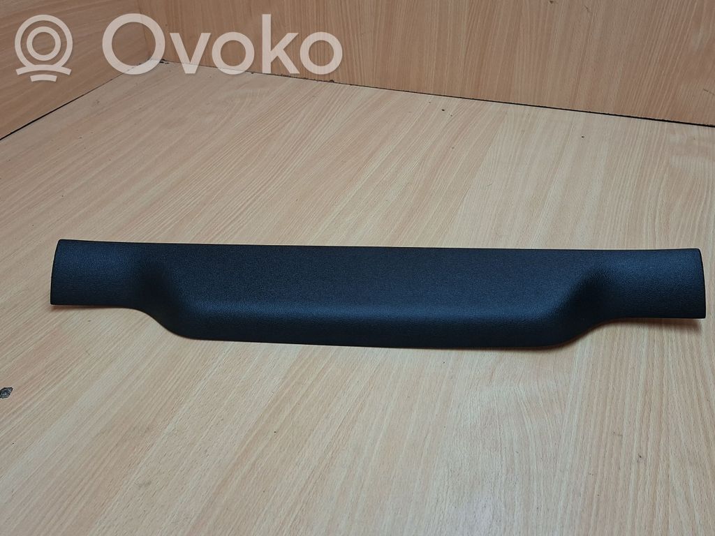 Citroen DS5 Tailgate trim 