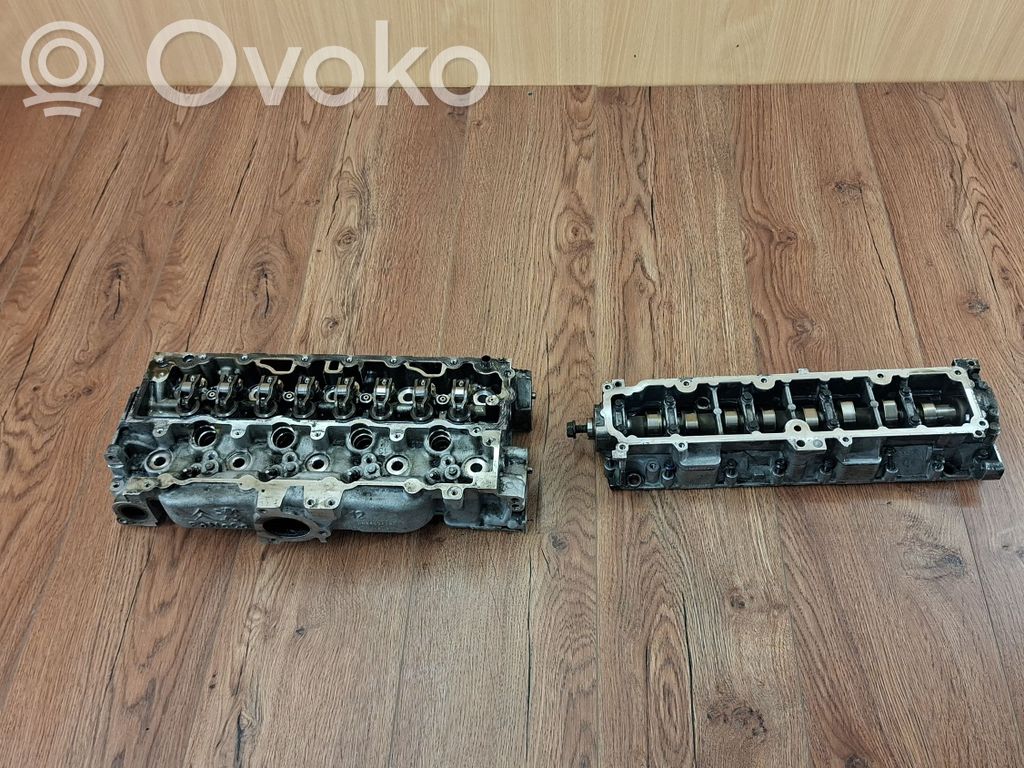 Peugeot 508 Engine head 
