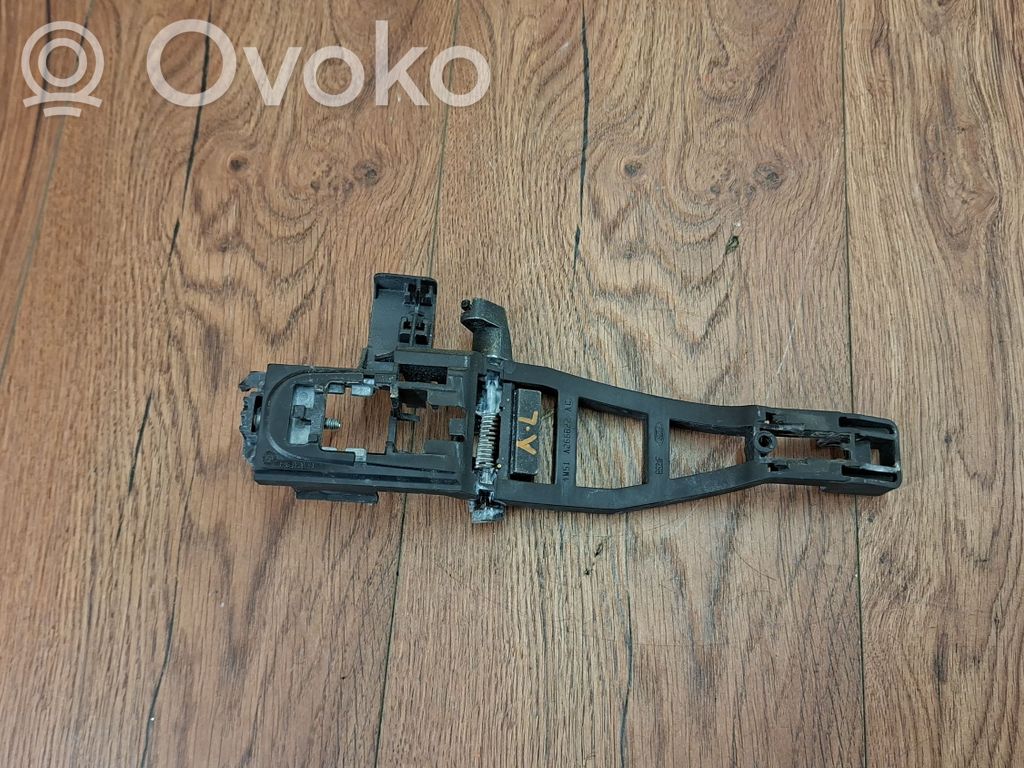 Ford Focus C-MAX Manecilla externa puerta trasera 