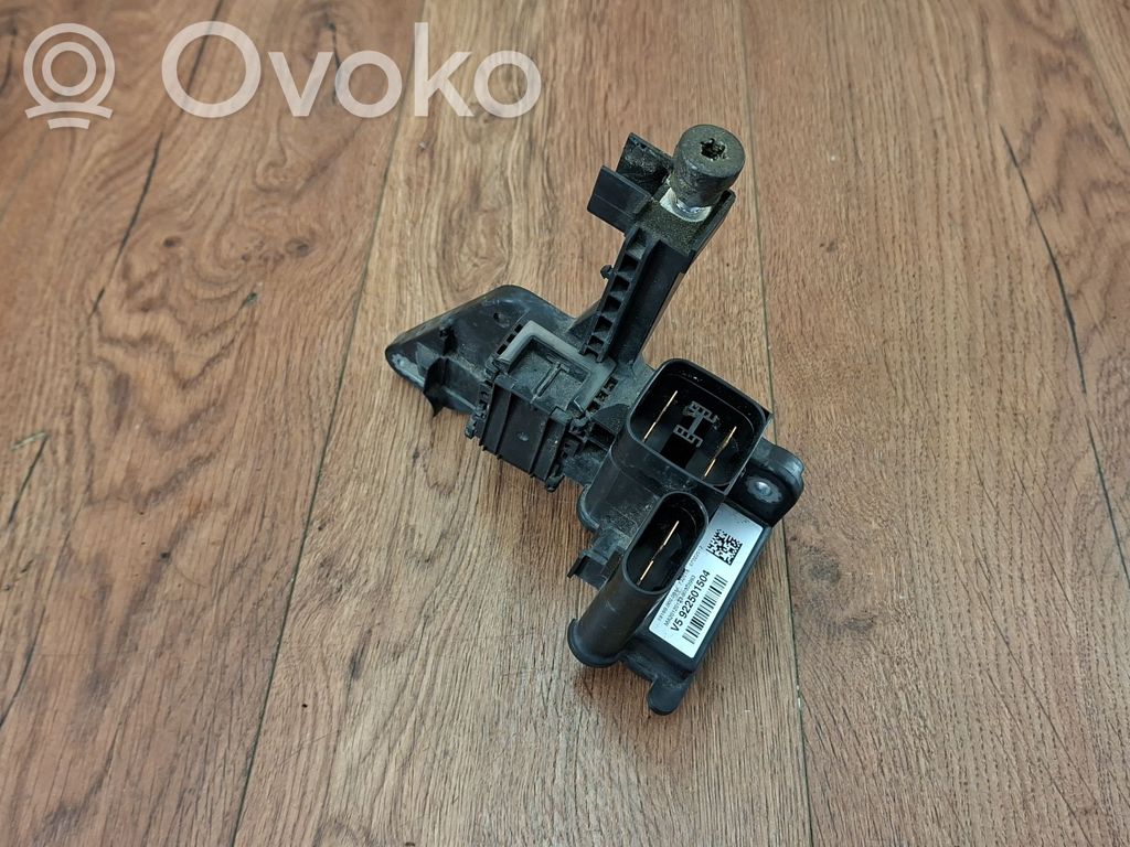BMW 3 F30 F35 F31 Przekaźnik sterujący prądem 