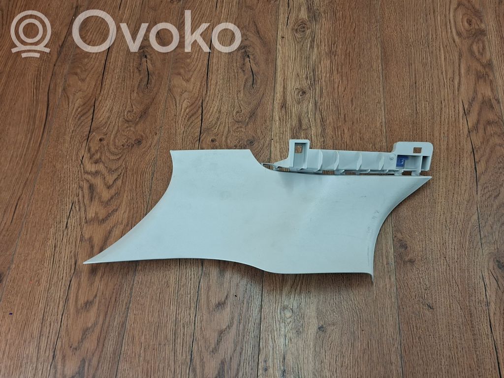 Osłona środkowa słupka / C   769356056R,631102522