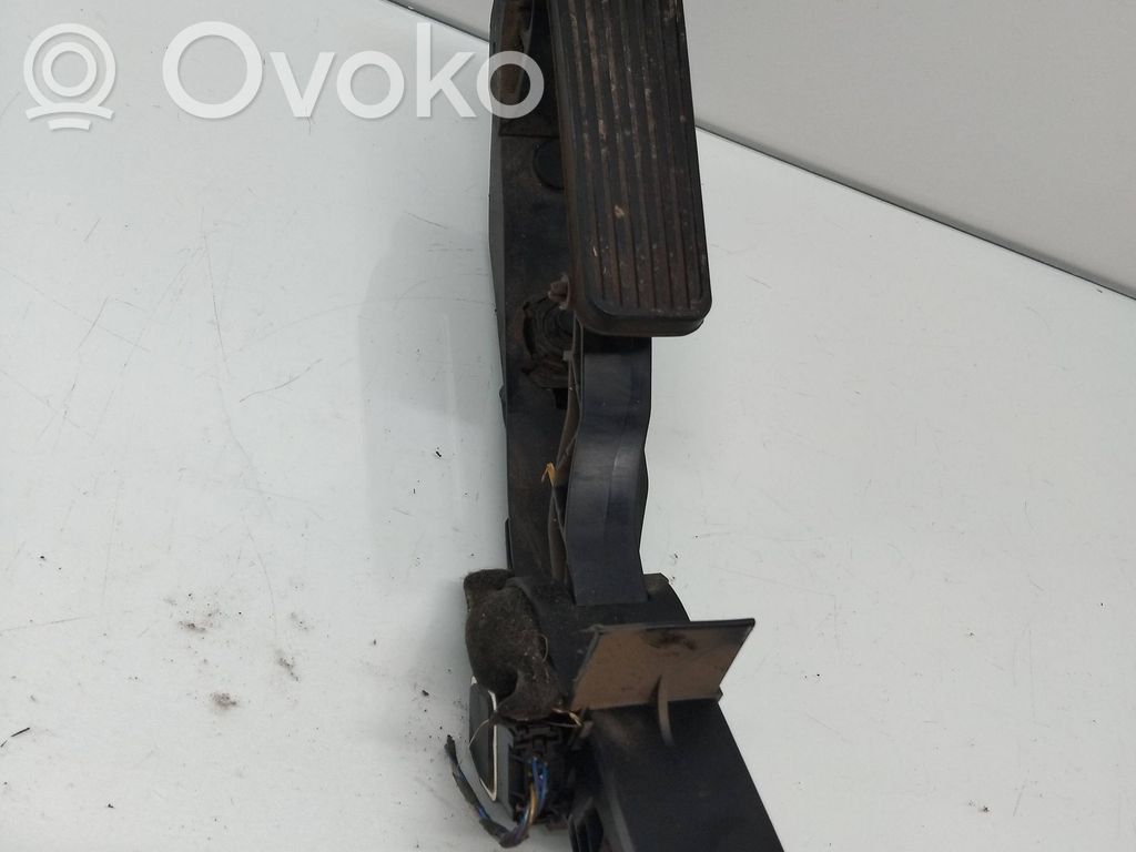 Mercedes-Benz E W211 Accelerator throttle pedal 