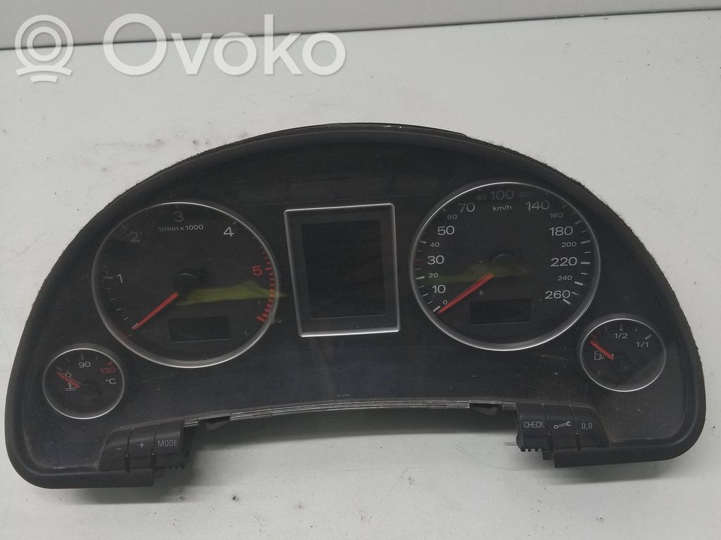 Audi A4 S4 B7 8E 8H Licznik / Prędkościomierz 