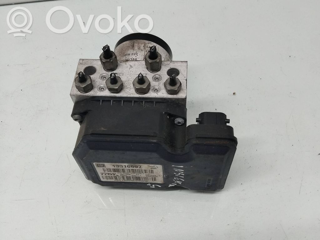 Opel Insignia A ABS bloks 