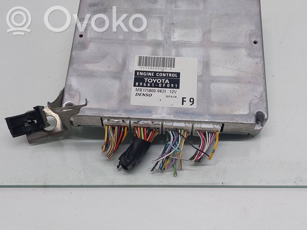 Toyota Corolla Verso AR10 Engine control unit/module 
