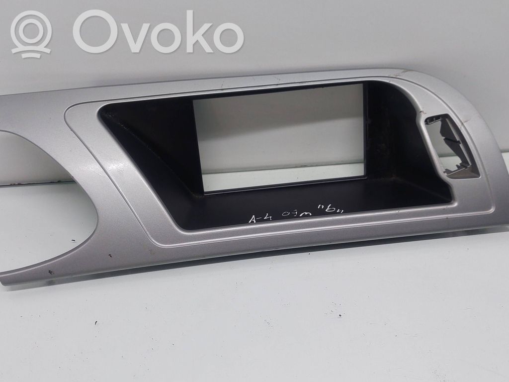 Audi A4 S4 B8 8K Moldura de la unidad delantera de radio/GPS 