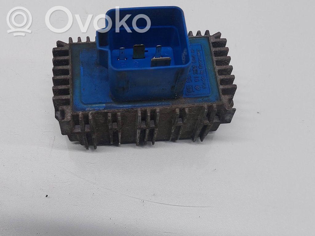 Opel Zafira B Žvakių pakaitinimo rėlė 