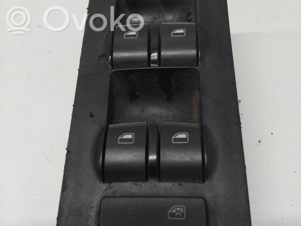 Audi A6 S6 C5 4B Electric window control switch 