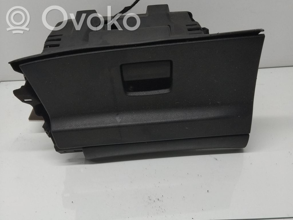 Ford S-MAX Daiktadėžė 