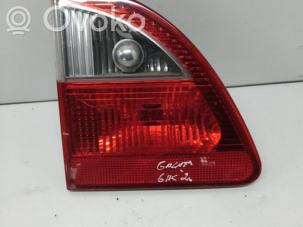 Ford Galaxy Aizmugurējais lukturis pārsegā 